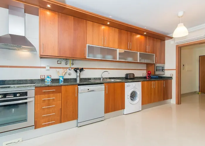 Casa Mergoux - Quiet - Spacious - Ac - Wi-fi - Smart Tv Apartment Tavira